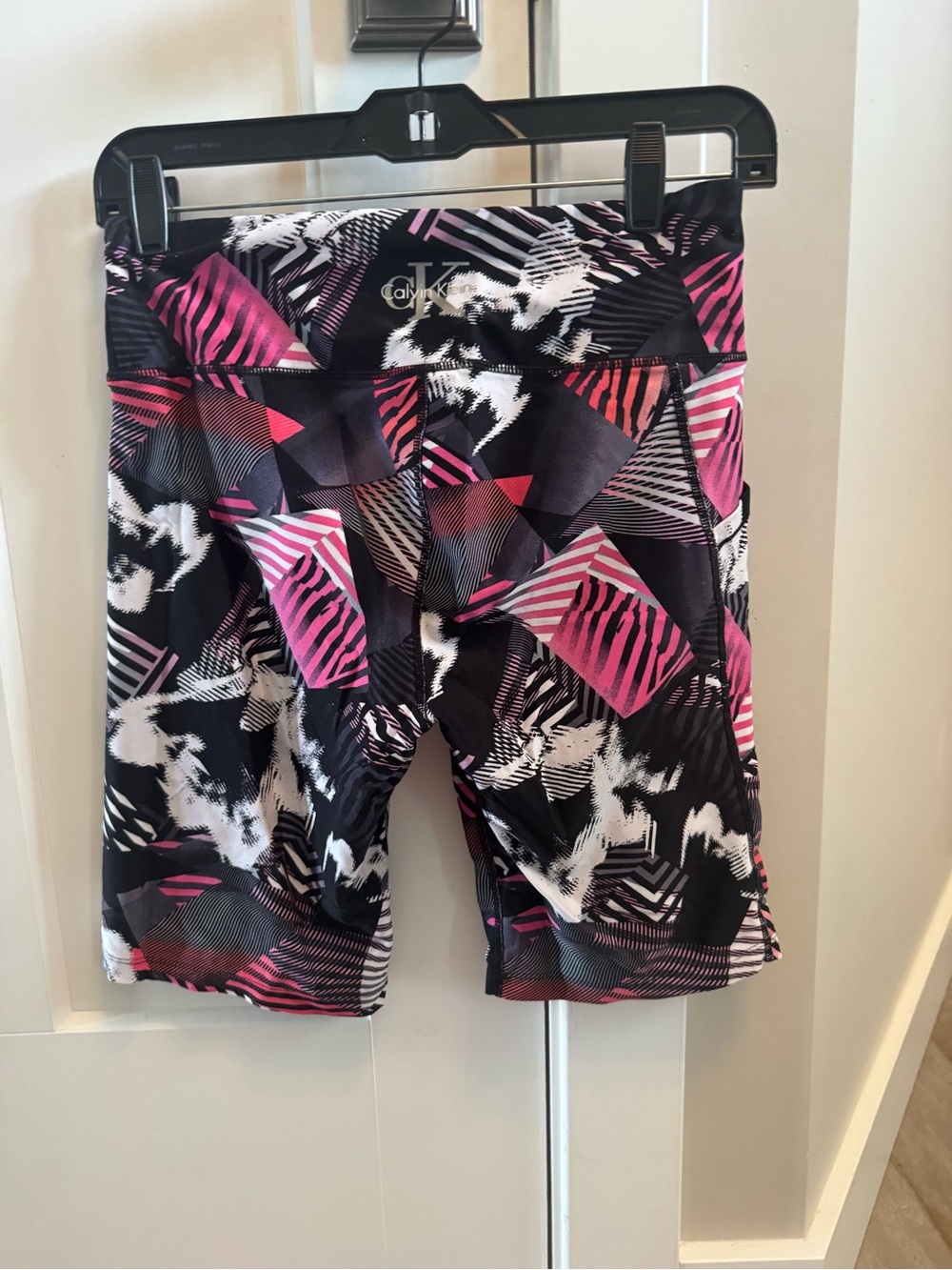 adidas Women’s Pink & Black Geometric Bike Shorts medium